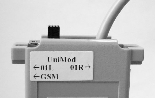 Foto: Parametrieradapter „UniMod“ mit Umschalter und Beschriftung 01L/01R/GSM